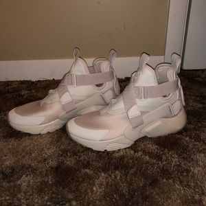 Nike Air Huarache City